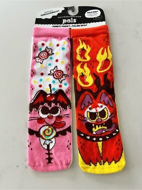 Pals Novelty Crew Mismatch Cat Socks NEW